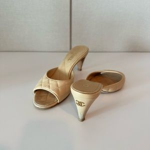 CHANEL Quilted Kitten Heels